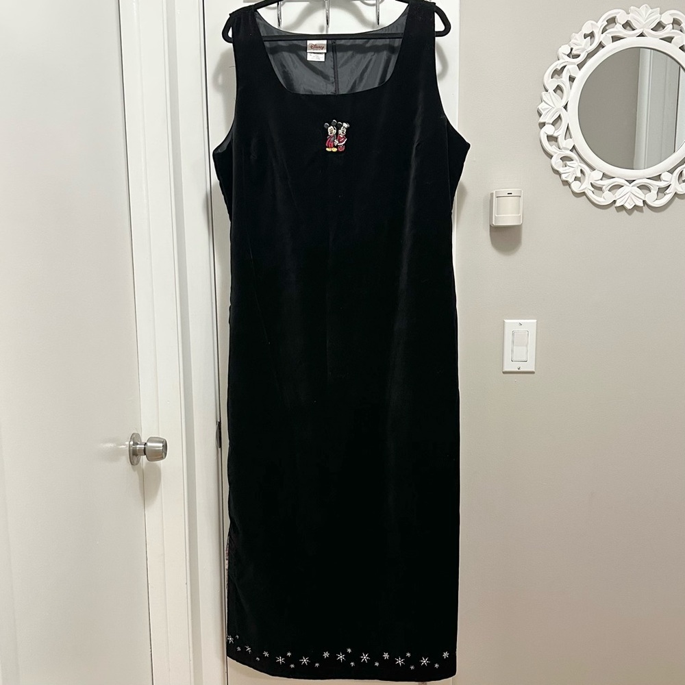 RARE Y2K Disney Store Black Velvet Embroidered Winter Mickey Minnie Dress XL